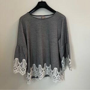 Chico’s Women's Gray Lace-Hem Bell Sleeve Top US Size Large
